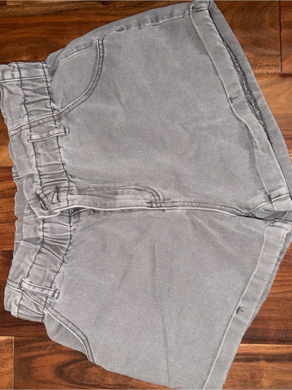 mahina Women's High Waist Casual “parachute” Shorts in Light Gray